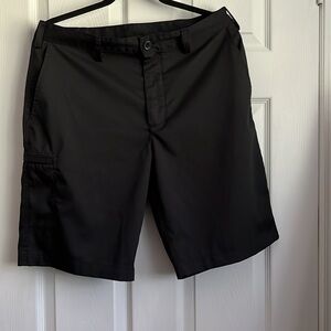 Size 32 men’s shorts